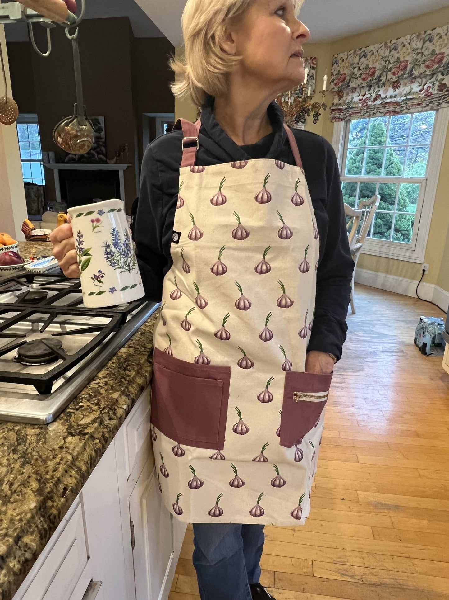Garlic Bulb 2 Pocket Apron