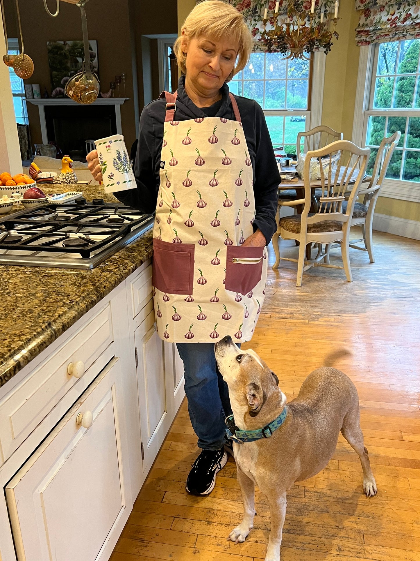 Garlic Bulb 2 Pocket Apron