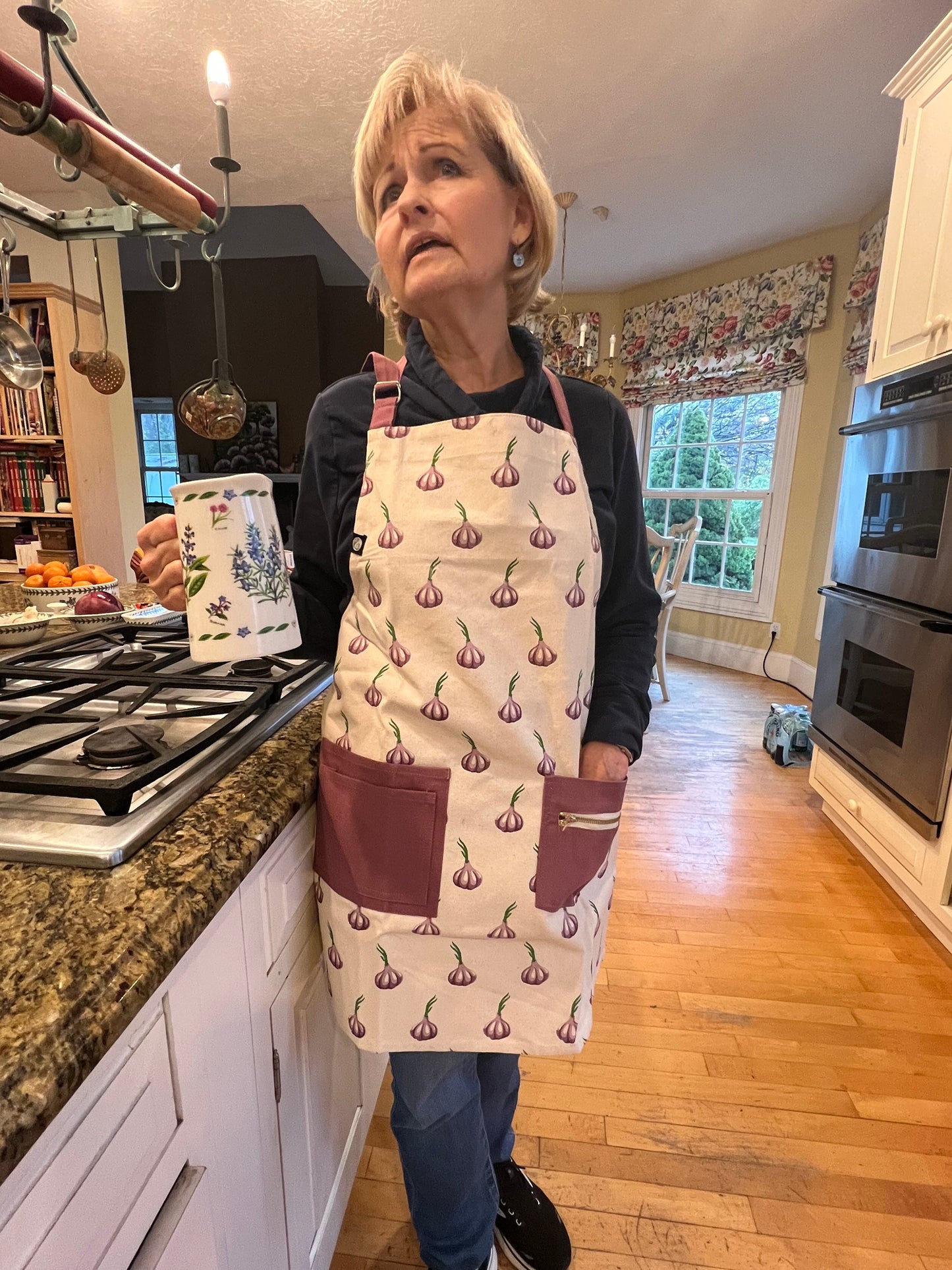 Garlic Bulb 2 Pocket Apron