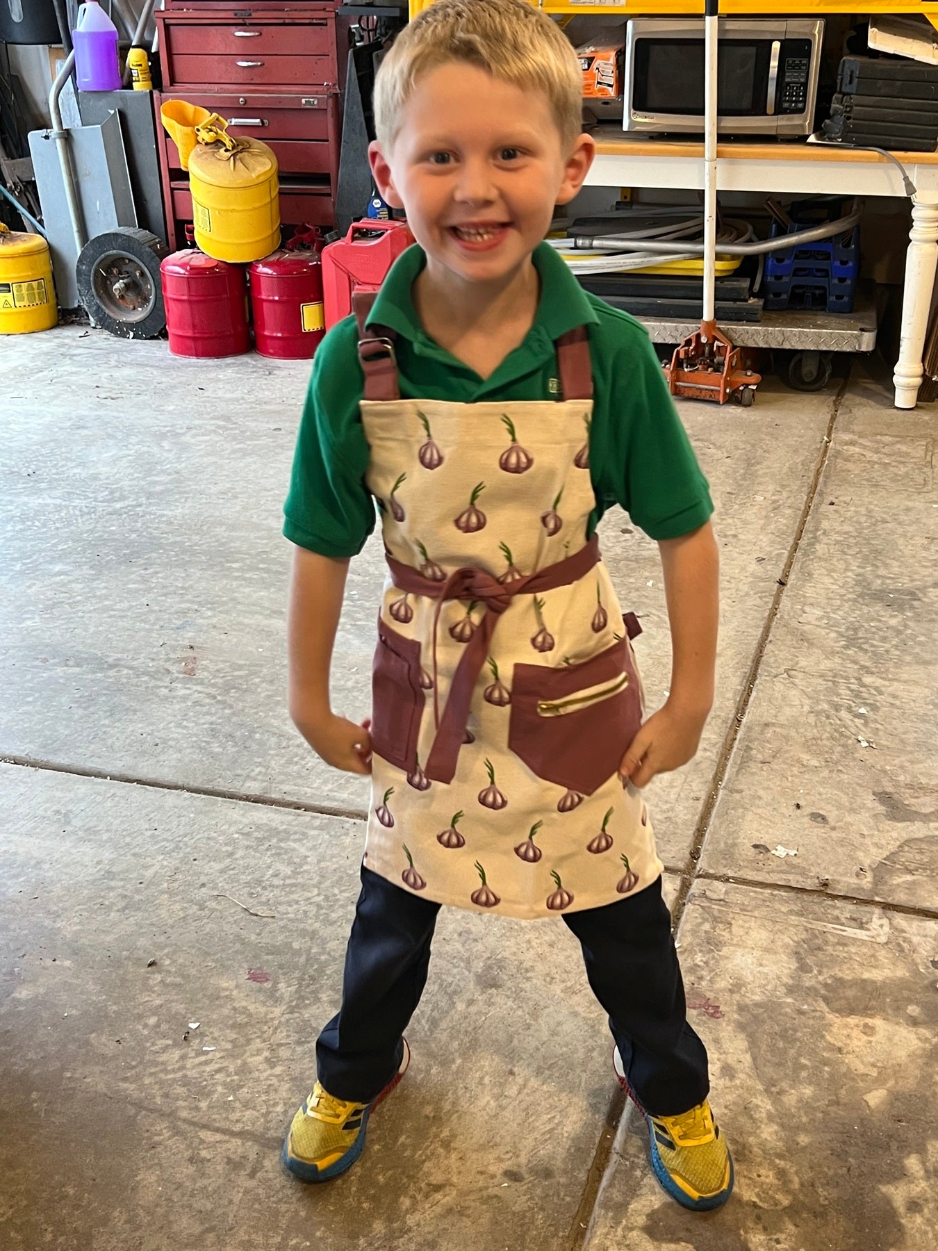 Kid’s Garlic Bulb Apron
